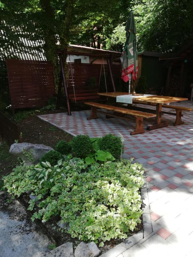 Holiday Home Mreznica Gornji Zvečaj Exteriör bild