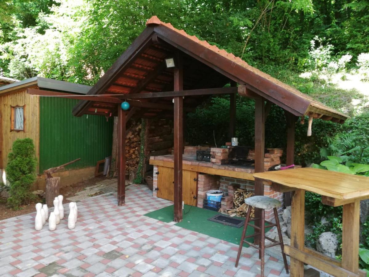 Holiday Home Mreznica Gornji Zvečaj Exteriör bild