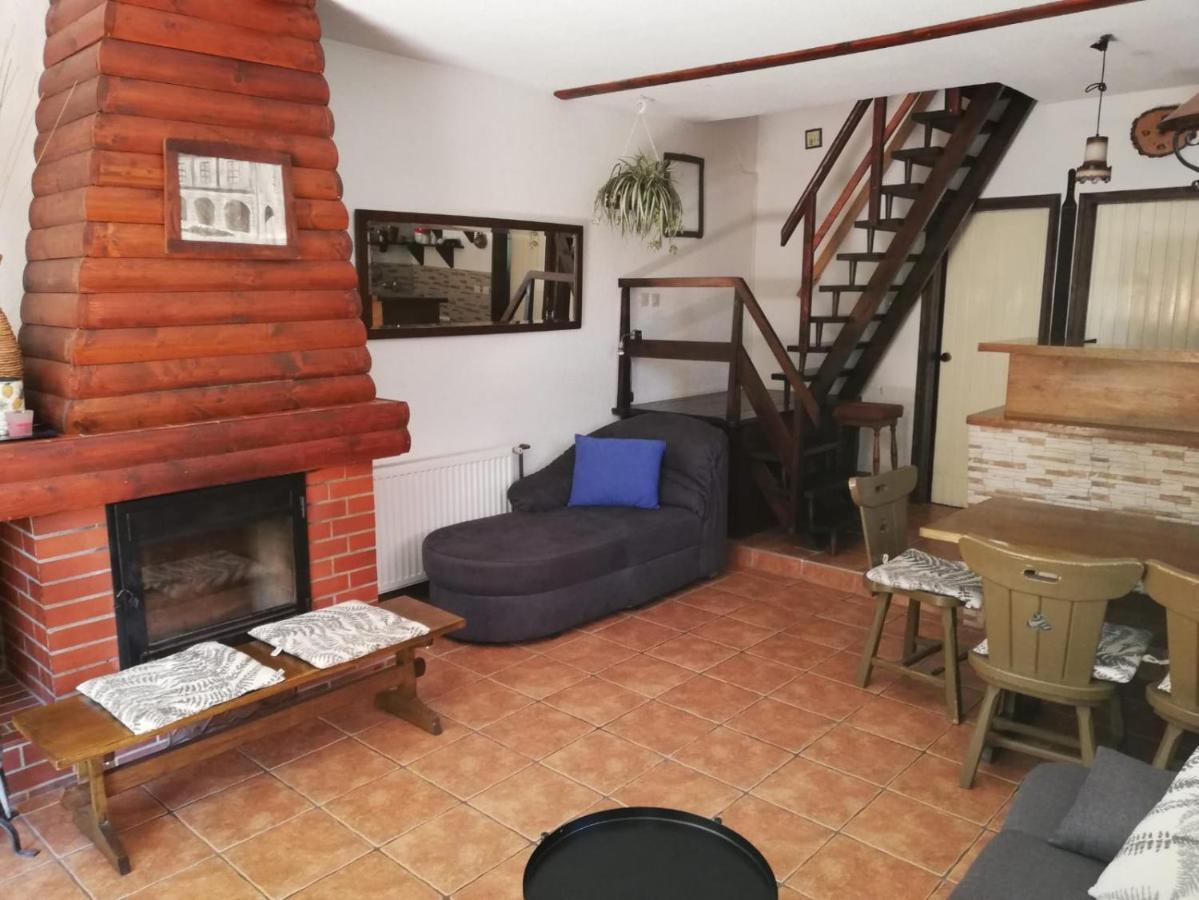 Holiday Home Mreznica Gornji Zvečaj Exteriör bild